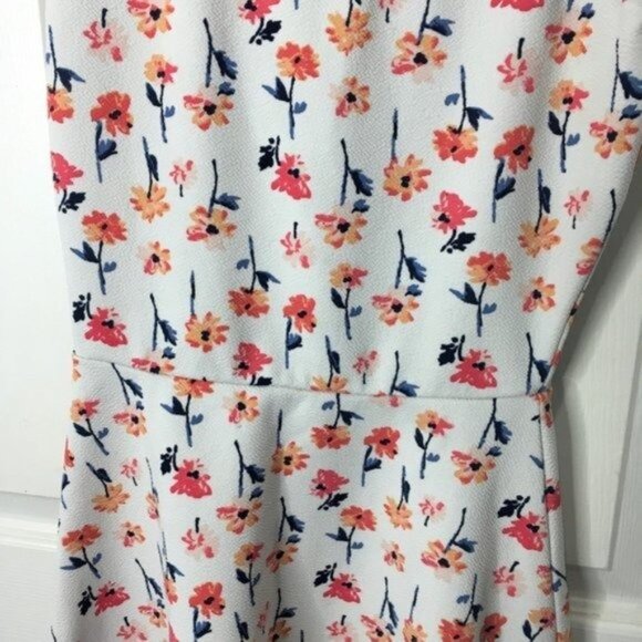Maurices Fit & Flare Dress XS White Blue Floral Stretch Scoop Cut Out Back - Picture 4 of 7